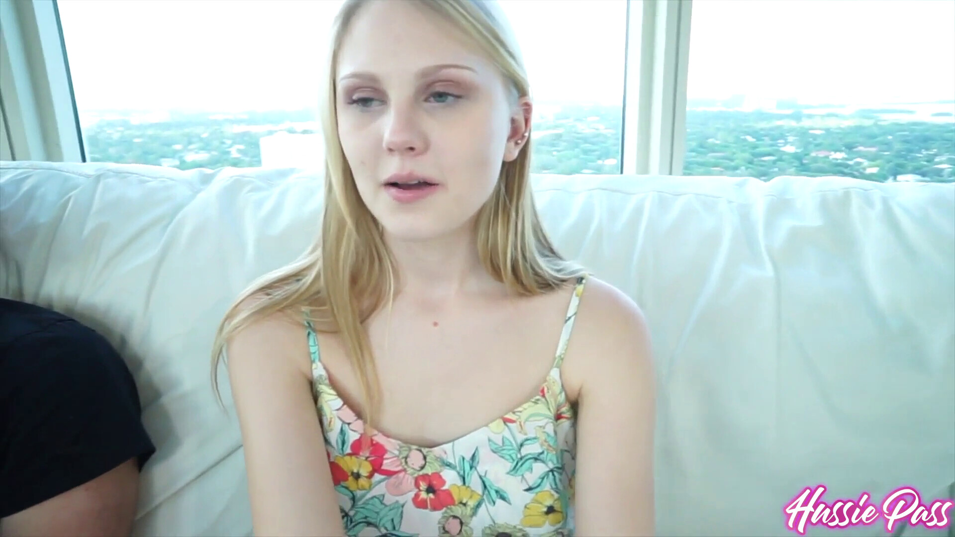 amateur photo lily-rader-s-first-jax-experience_1080p.mp4_20240815164011_0005