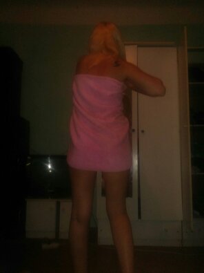amateur pic my ex_wife nude posing in a pink towel