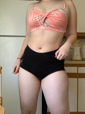 [oc] My gym shorts really compliment my pale skin