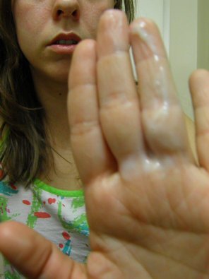 amateur-Foto Face Finger Skin Lip Nail Hand 