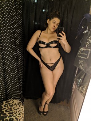 amateur photo [F] I'm so in love with this lingerie