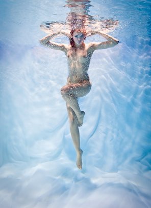 amateur photo under water nude