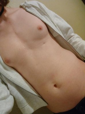 amateurfoto Been feeling insecure about my chest this week, what do you girls think?
