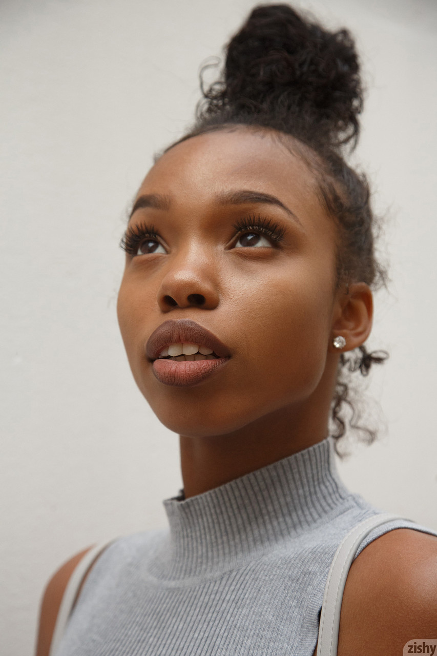 amateur photo 25768989_072_7cce