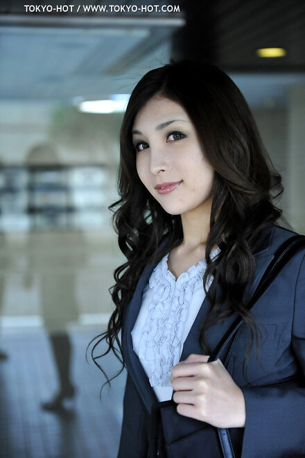 Natsumi IIjima-737 nude