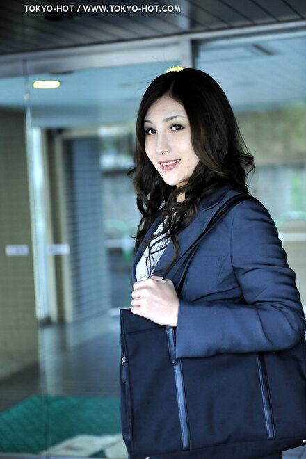 Natsumi IIjima-748 nude