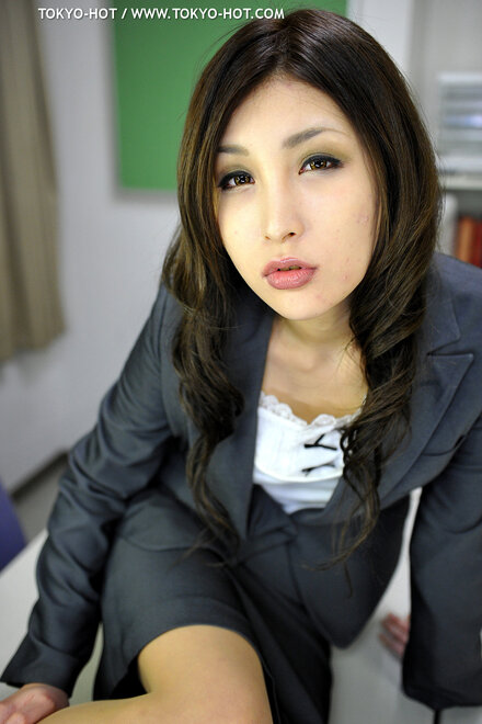 Natsumi IIjima-837 nude