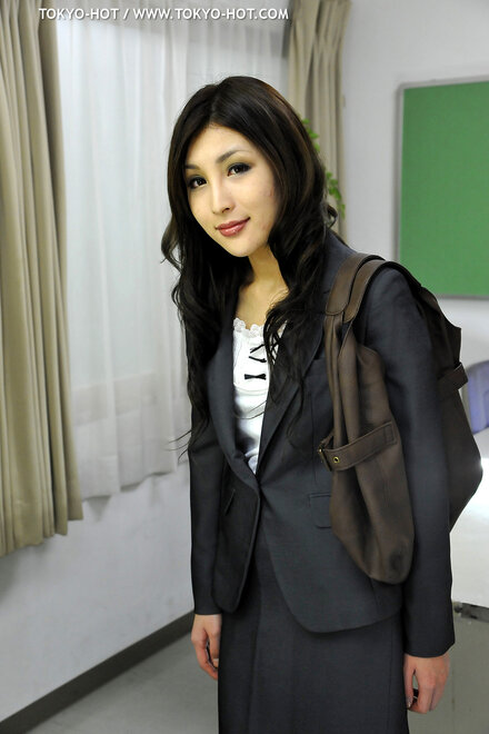 Natsumi IIjima-915 nude