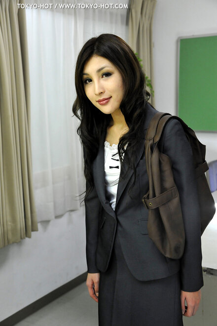 Natsumi IIjima-916 nude