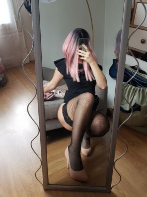 amateur pic When I wear heels and fishnets, I don't stay mild for long!