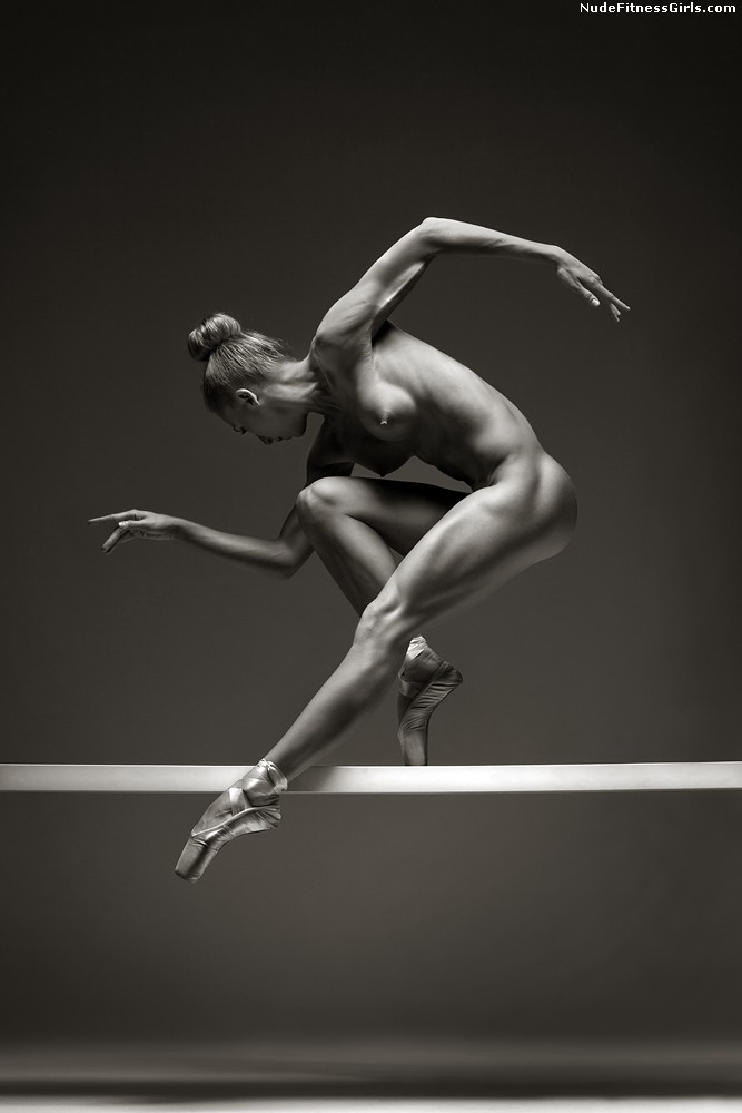 Naked Black Ballet - Artsy Ballerina Porn Pic - EPORNER