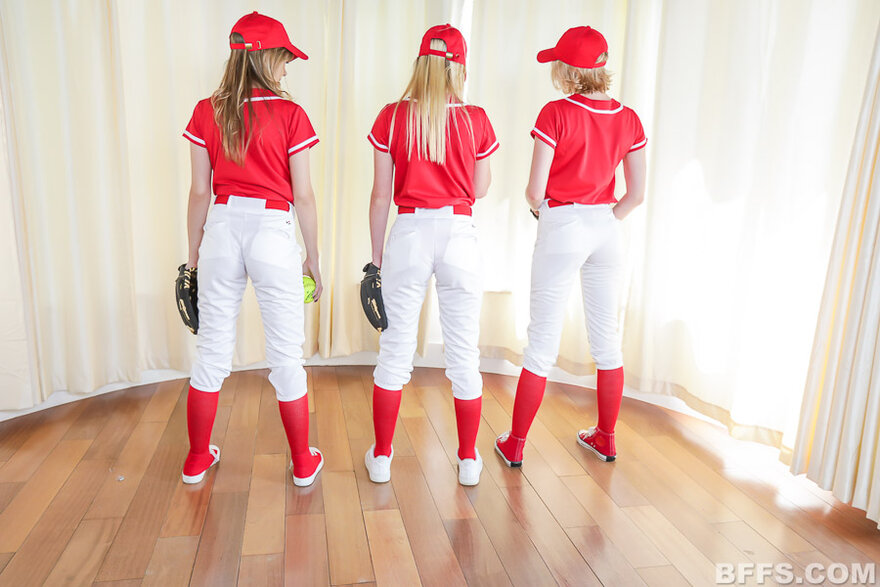 bffs_home_run_hotties_036