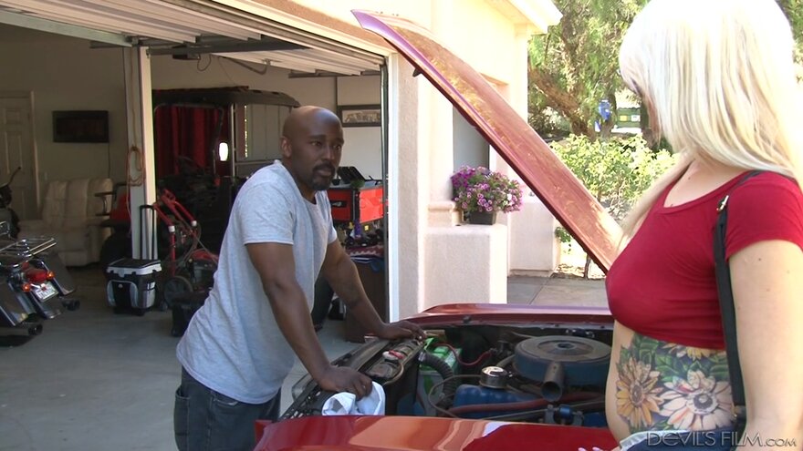 skylar-madison_my-new-black-stepdaddy--2321_720p.mp4_20240905151628_0016