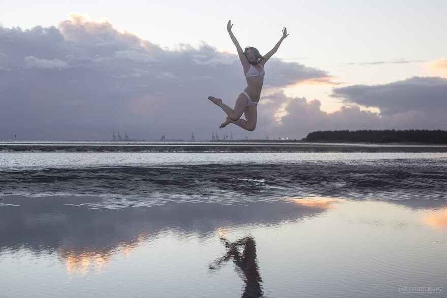 Peaceful 0665-topaz-sharpen-faceai nude