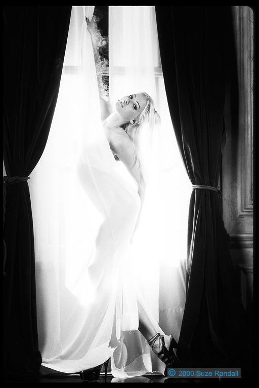 amateur photo A2086H33