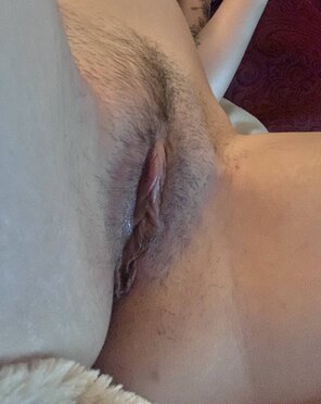amateur photo Been taking a break from shaving. Hope you still like :)