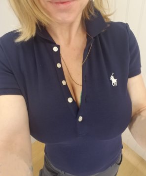 amateurfoto These things can even make a work polo look unprofessional
