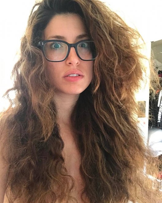 Tania Raymonde - hairbra