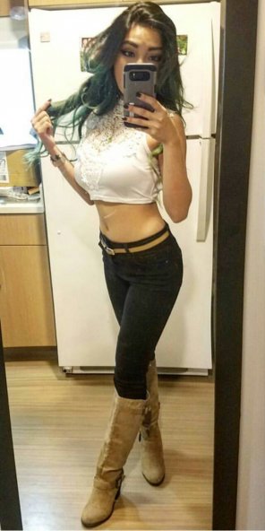 foto amatoriale Clothing Waist Abdomen Selfie Leg 