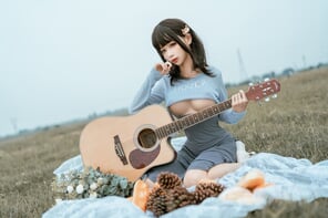 アマチュア写真 Chunmomo-蠢沫沫-Guitar-Sister-4