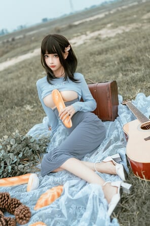 amateur photo Chunmomo-蠢沫沫-Guitar-Sister-10