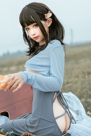 foto amadora Chunmomo-蠢沫沫-Guitar-Sister-23