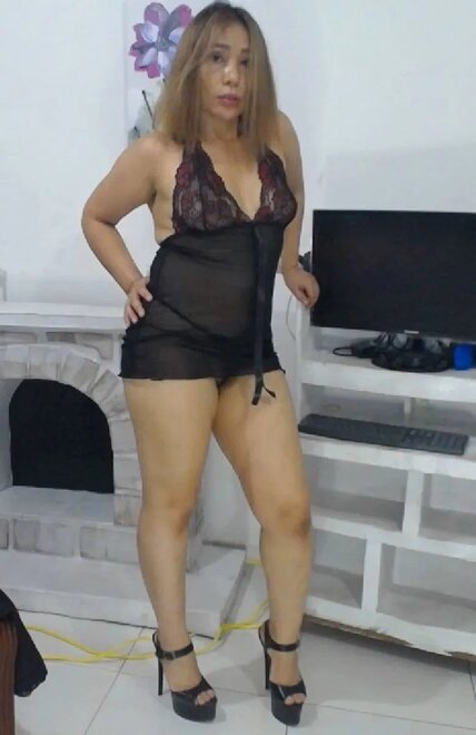 2969683-angelahottplay