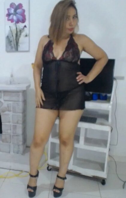 2969686-angelahottplay