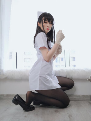 photo amateur Baiyin811 (白银81) - 长发小护士 (21)