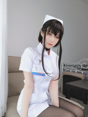 foto amatoriale Baiyin811 (白银81) - 长发小护士 (56)