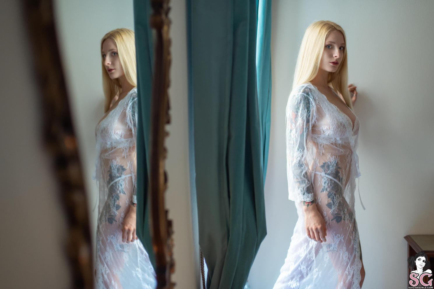 silver dreams girls nude Swann White Dream - Suicide Girls - Swann - White Dream (50 Nude Photos)  (5) Porn Pic - EPORNER