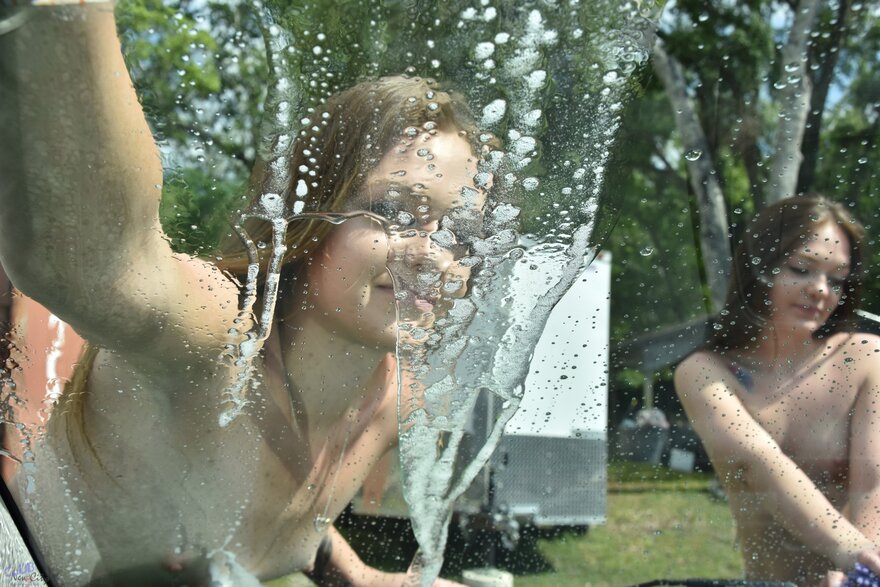 112936566_issue-18-kacey-lacey-081