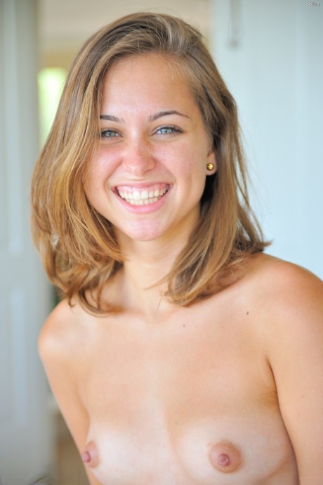 amateur photo 17634641_006_ad49