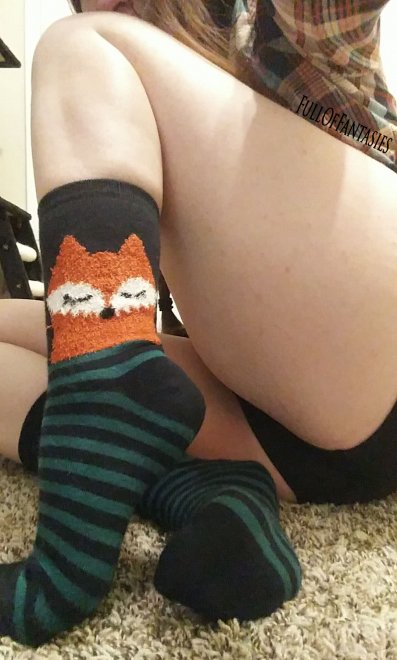 Mixing it up a bit by showing off my cute fox socks :3