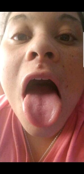 amateur pic Tongue out for cum