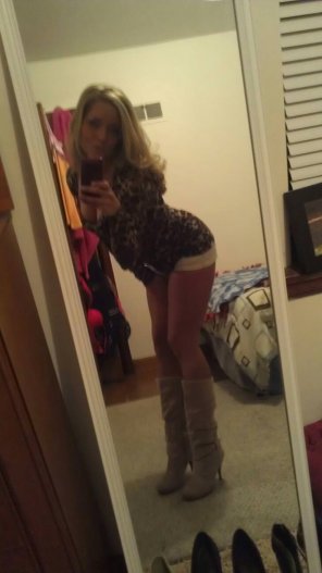 amateur pic Beautiful Blonde in White Shorts and Boots