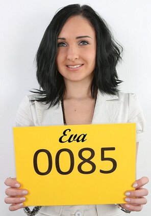 0085 Eva (1)