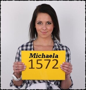 1572 Michaela (1)