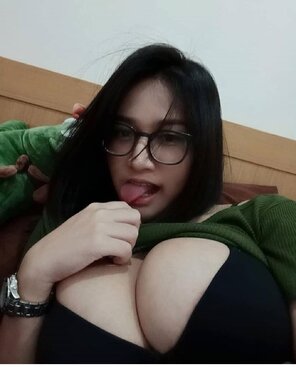 zdjęcie amatorskie busty petite Asian girls make me gay LOL