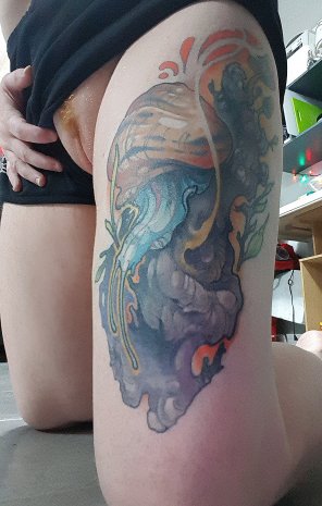 photo amateur I'm getting a 6 hour piece done on my right thigh by the same artist who did this snail. I've been waiting 365 days for this!!! [f] [oc]