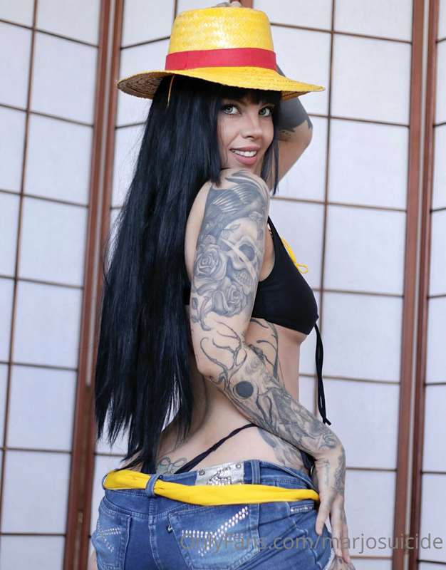 amateur photo 1000169063