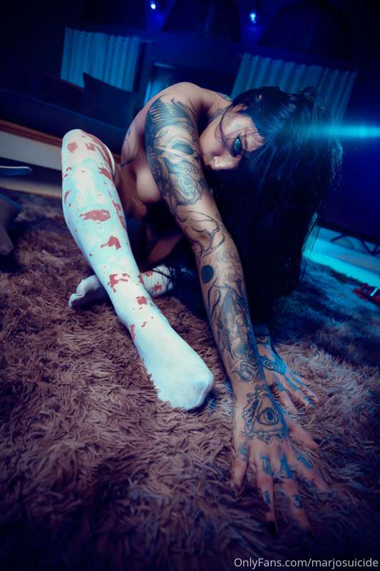 amateur photo 1000169108