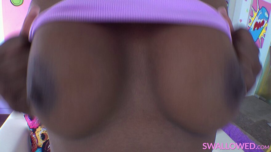 swa0476_tessathomas_00024