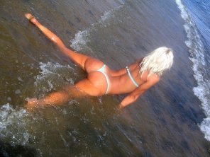 zdjęcie amatorskie Beauty Water Bikini Fun 