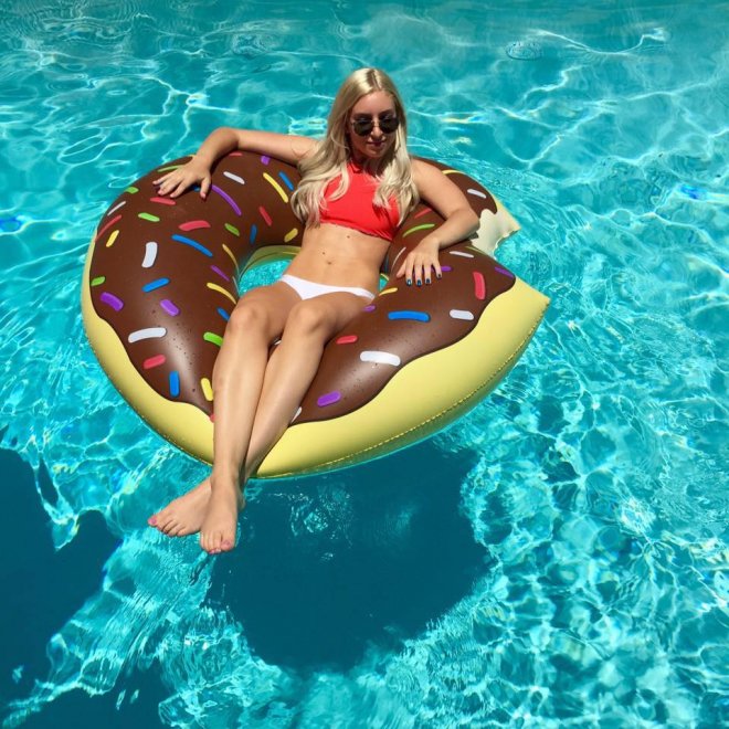 Floating donut