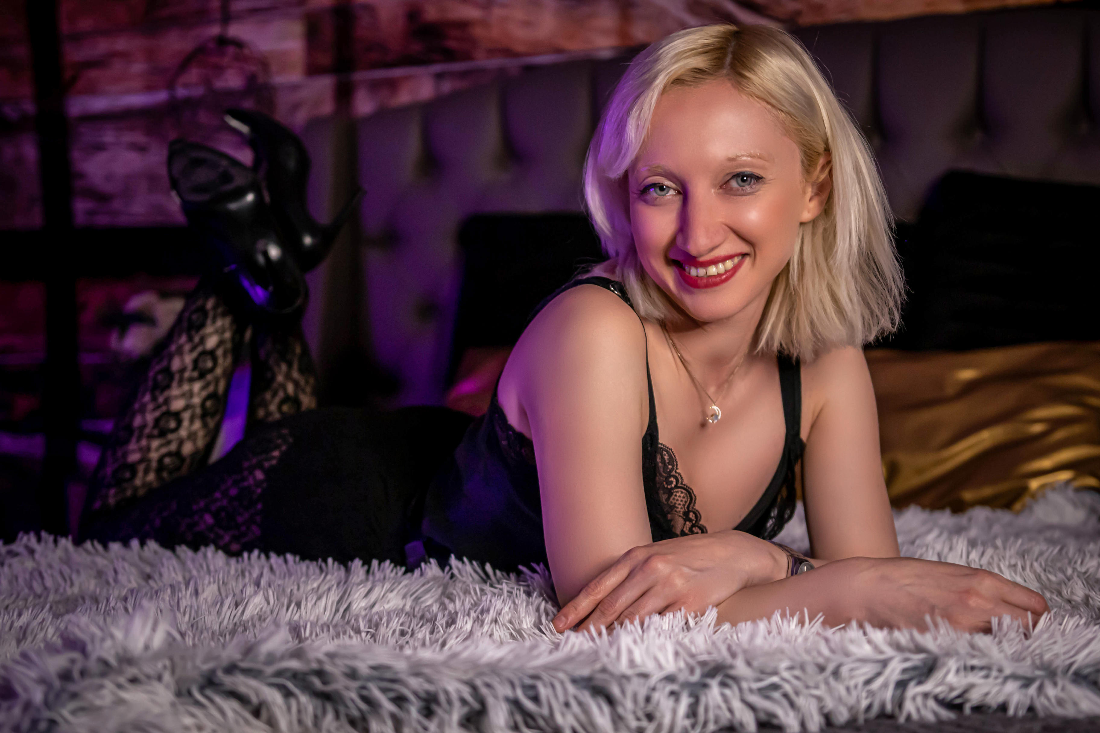 amateur photo 763-336-769-147-14378871