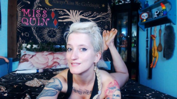 amateur photo (m=e-yaaGqaq)(mh=c5F6NK22VXI2ZSfC)original_832352551