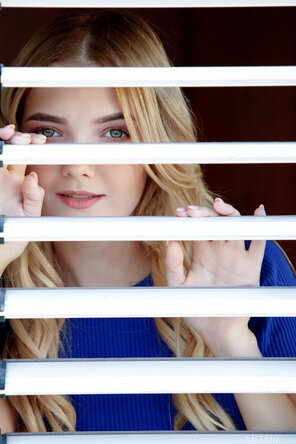 Zoey Zimmer Set 3