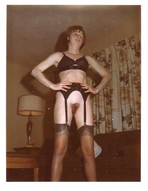 zdjęcie amatorskie Vintage babes Polaroid era vol. 2