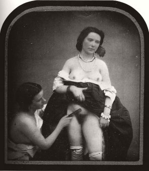 amateurfoto "Sorry Cynthia, I can't make your soiree this week. A woman is coming round. I'm having my hair done."